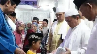 SAFARI RAMADAN - Pemerintah Provinsi Jambi yang dipimpin langsung Gubernur Al Haris melakukan safari Ramadhan masjid Raya Al-Istiqomah, Pasar Bangko, Selasa (4/3/2025) malam.